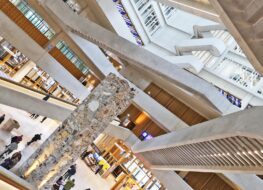 016 - in der wandelhalle